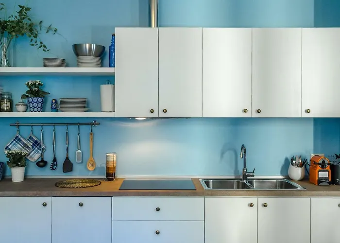 Azzurro Two Bathrooms *