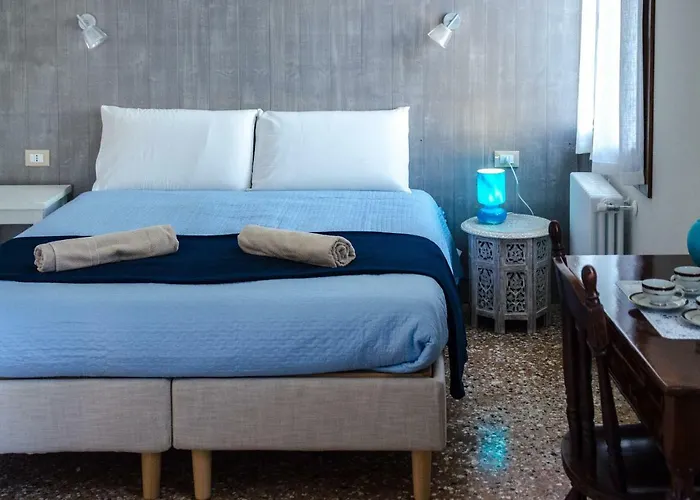 Azzurro Two Bathrooms Appartement