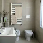 Azzurro Two Bathrooms * Venice